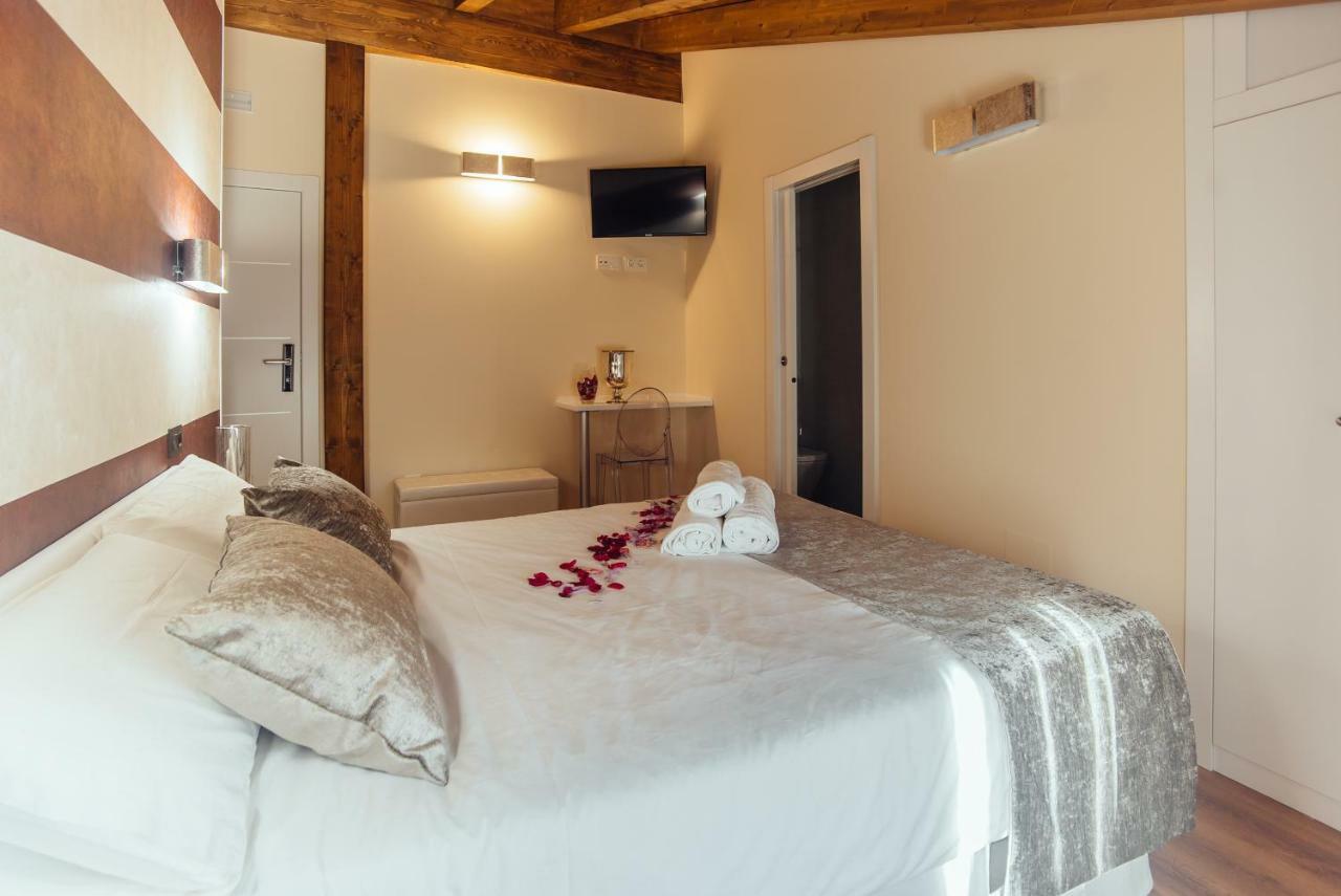 Hotel Rural Pinares De Soria Molinos de Duero Buitenkant foto