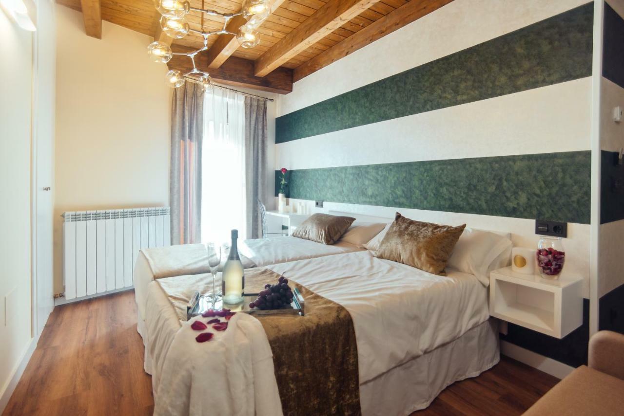 Hotel Rural Pinares De Soria Molinos de Duero Buitenkant foto