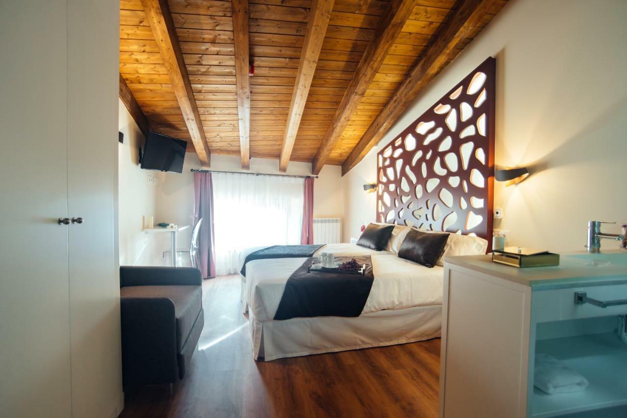 Hotel Rural Pinares De Soria Molinos de Duero Buitenkant foto